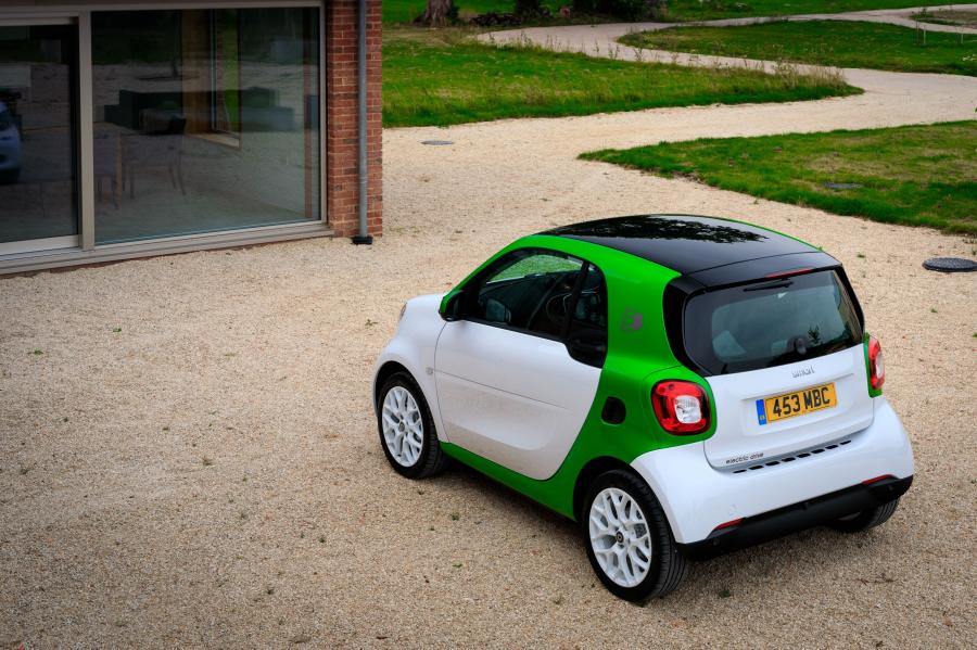  Smart ForTwo Prime Coupe Clectric Drive (C453) 2017 года  (UK) (фото 31 из 32)